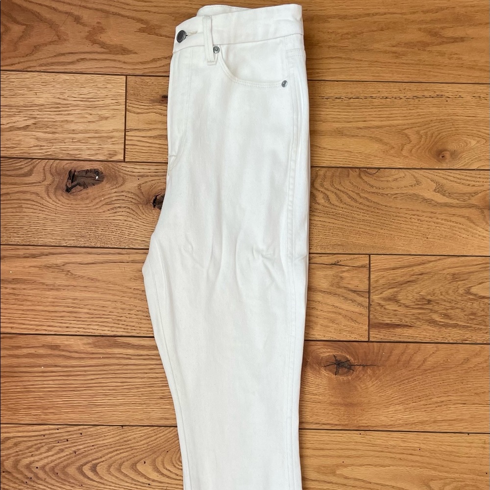 Good American textured white jeans.  Never worn.